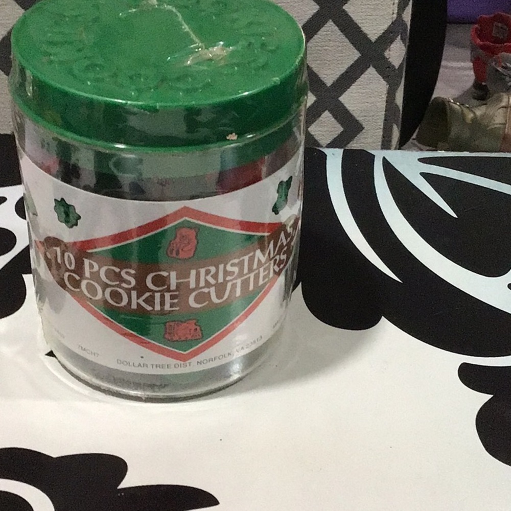 Green Christmas Cookie Cutters Set